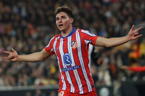 世界杯官方直播客户端下载中心-英媒：切尔西对阿尔瓦雷斯有意